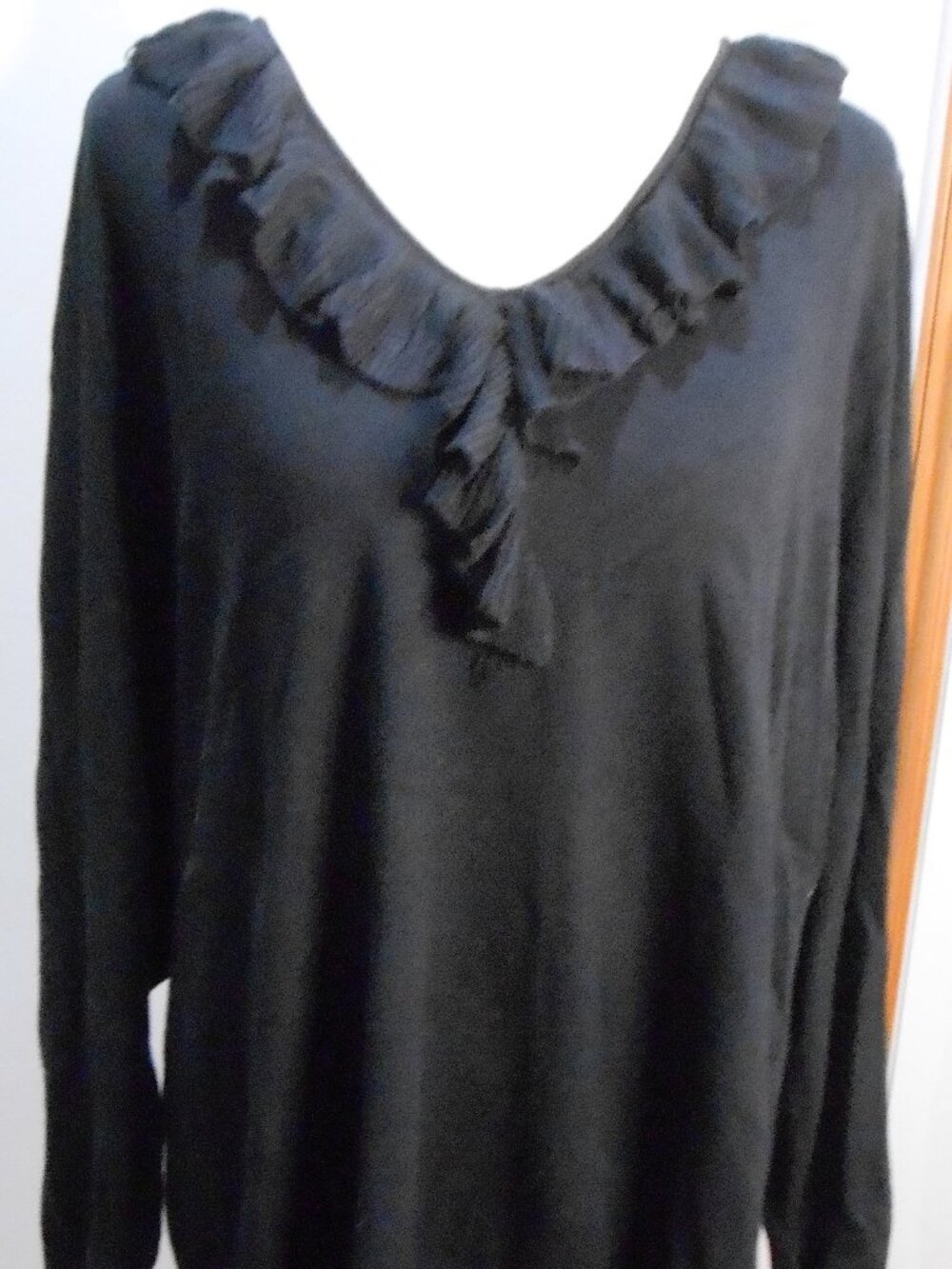 NWT Lane Bryant Women's Black Ruffled V Neck Long Sleeve Sweater Size-22/24